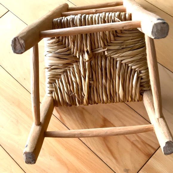 Doll’s Rattan Chair - Picture 4 of 6